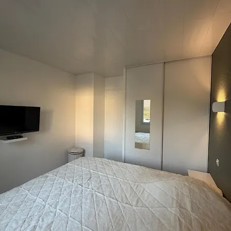 בית נופש Maison De 3 Etoiles - Sous Les Pins