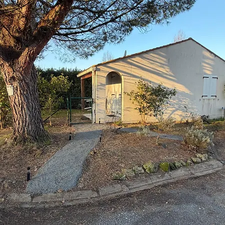 Maison De 3 Etoiles - Sous Les Pins * Ozillac