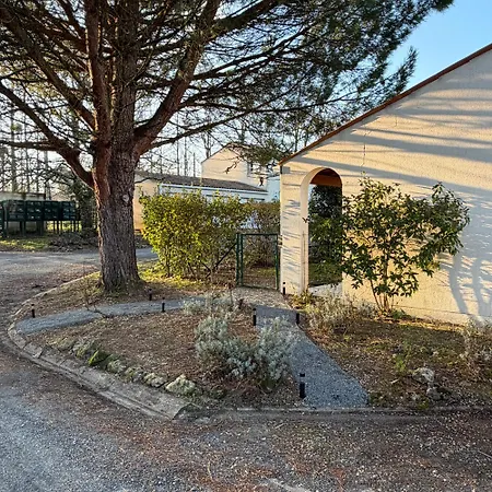 Maison De 3 Etoiles - Sous Les Pins