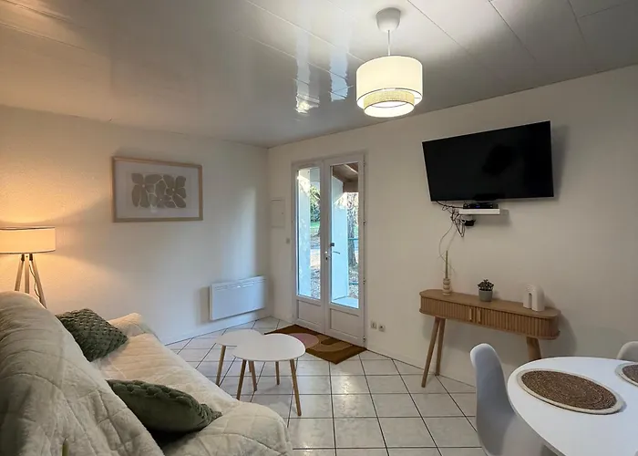 Holiday home Maison De 3 Etoiles - Sous Les Pins Ozillac