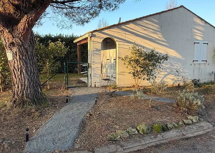 Maison De 3 Etoiles - Sous Les Pins * Ozillac