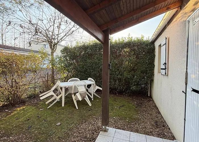 Maison De 3 Etoiles - Sous Les Pins Дом отдыха *