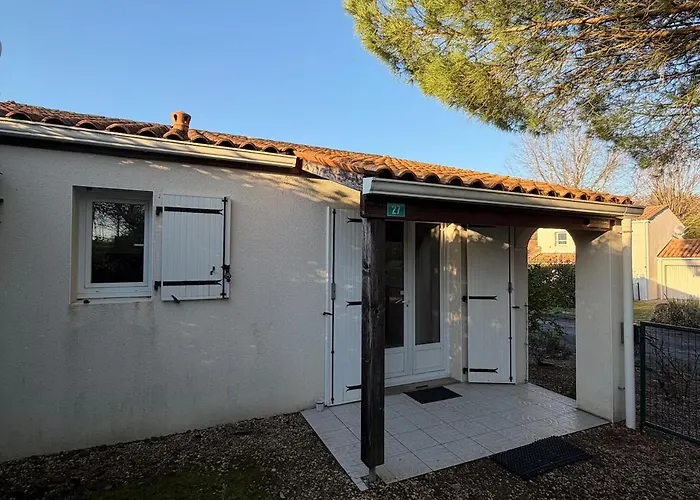 Holiday home Maison De 3 Etoiles - Sous Les Pins